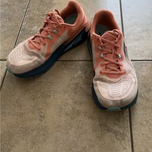 Women’s Altra running shoes. Size 10